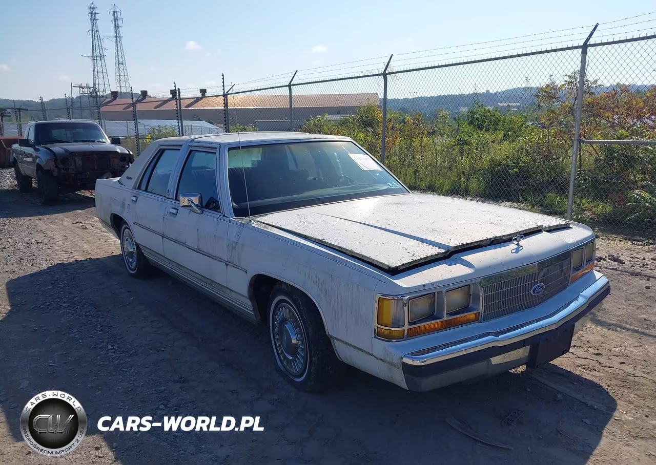 1990 Ford Crown Victoria – zdjęcie 1 z 12