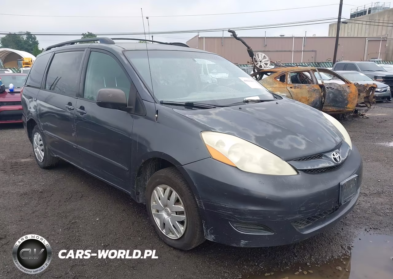 2006 Toyota Sienna Ce – zdjęcie 1 z 13
