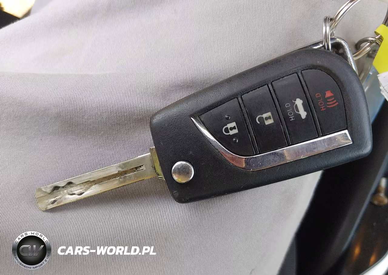 2022 Toyota Corolla Le VIN:5YFEPMAE6NP282581 - 11