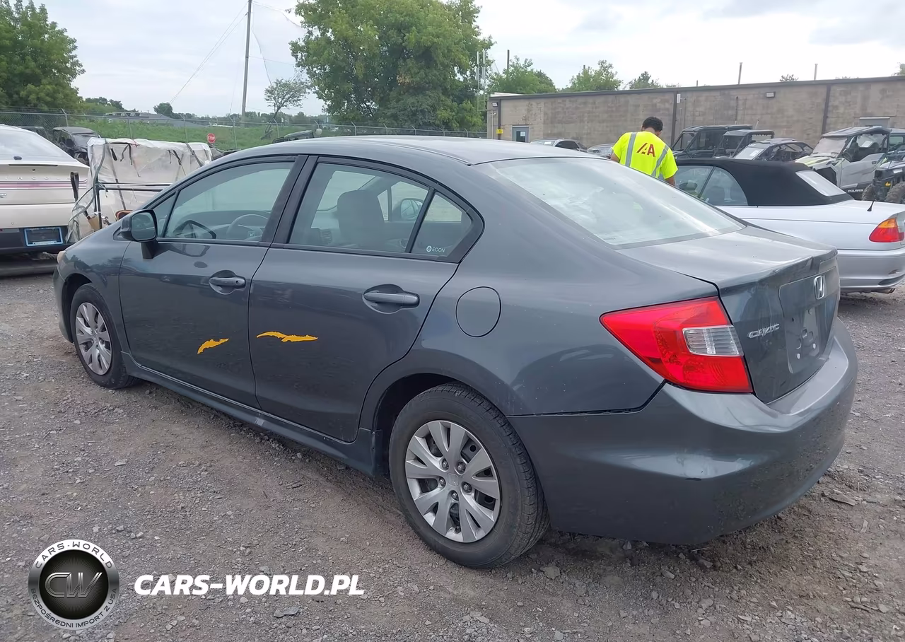2012 Honda Civic Lx VIN:2HGFB2F50CH330676 - 3