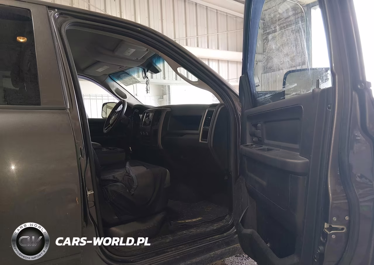 2014 Ram 2500 Tradesman VIN:3C6TR5CT4EG246453 - 5