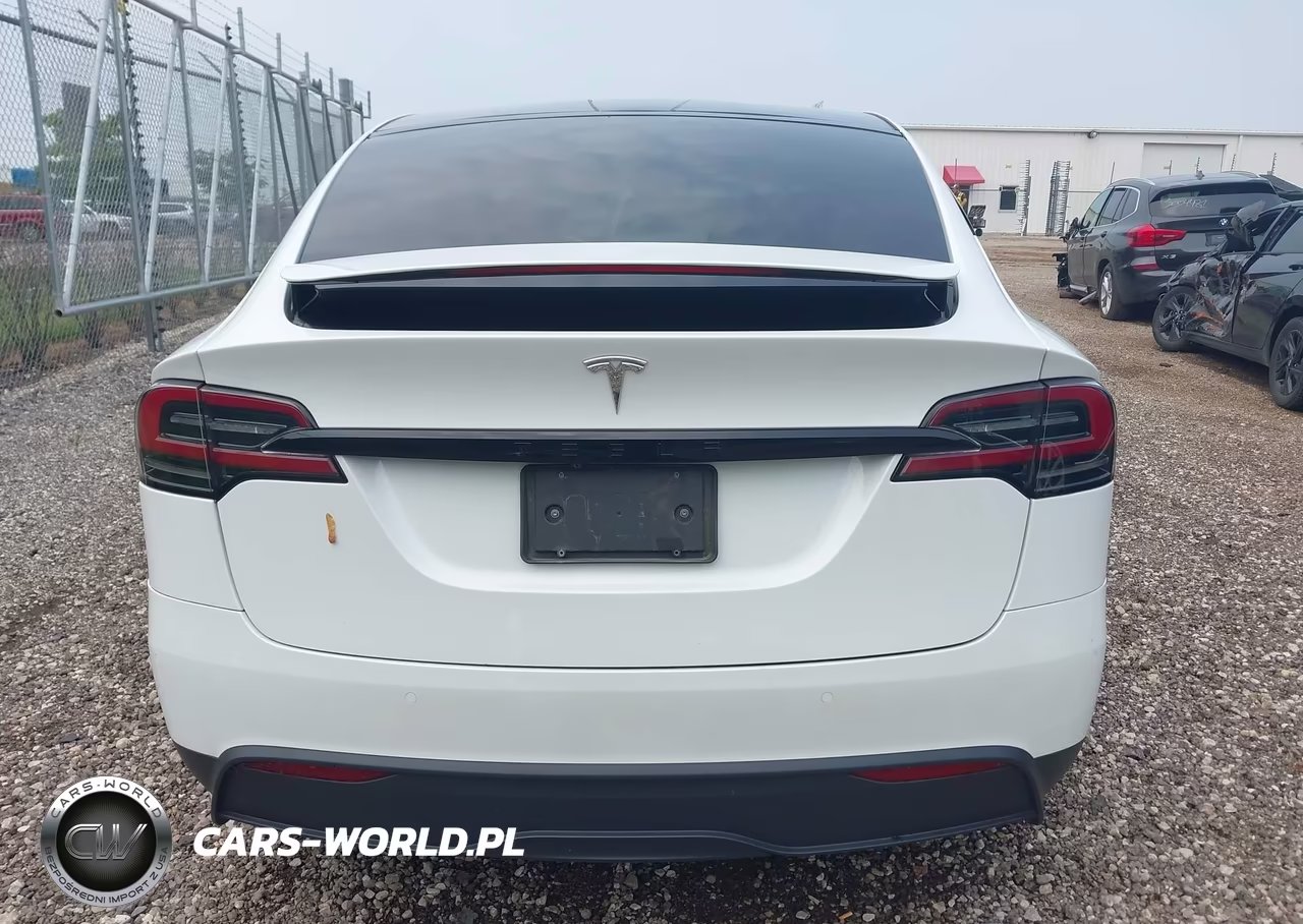 2022 Tesla Model X Dual Motor All-Wheel Drive VIN:7SAXCBE50NF364131 - 16