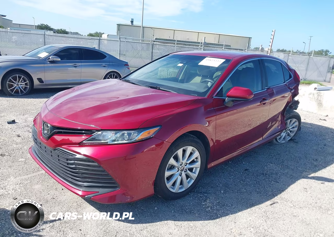 2020 Toyota Camry Le VIN:4T1C11AK8LU366801 - 2