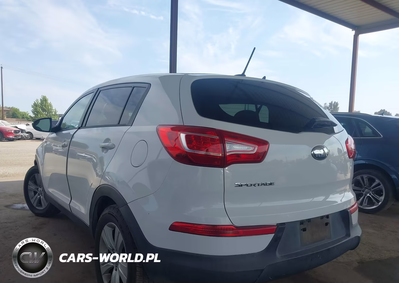 2013 Kia Sportage Lx VIN:KNDPBCA23D7463046 - 3
