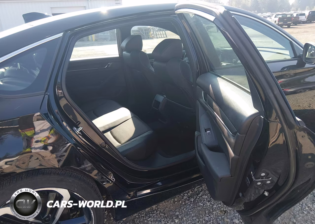 2018 Honda Accord Sport VIN:1HGCV1F30JA203828 - 8