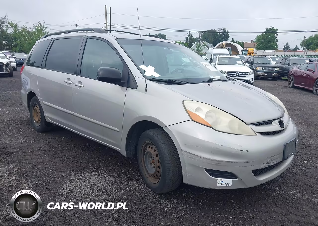 2006 Toyota Sienna Le – zdjęcie 1 z 13