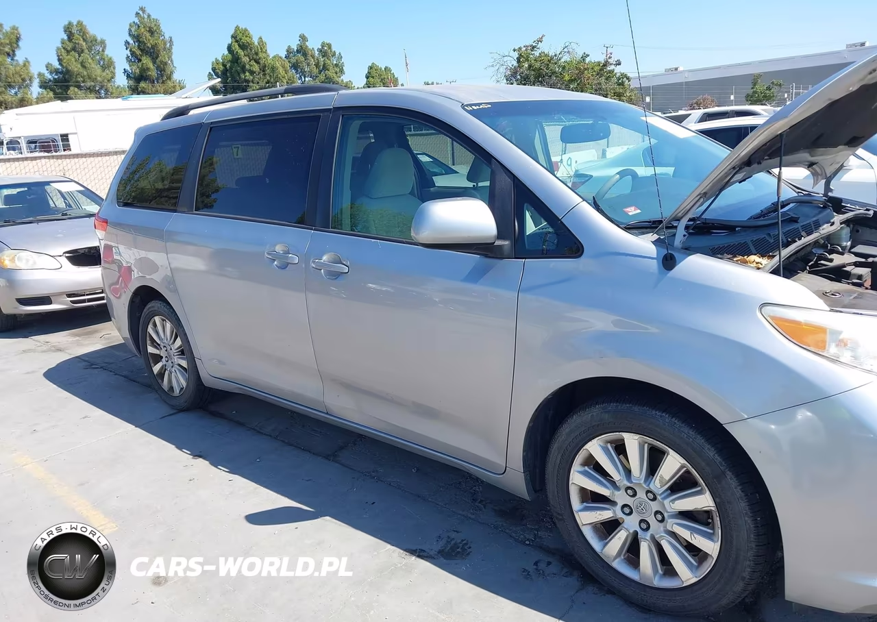 2011 Toyota Sienna Le VIN:5TDJK3DC6BS004087 - 6
