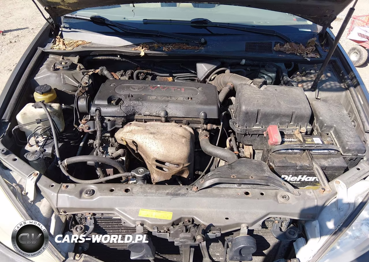 2003 Toyota Camry Le VIN:4T1BE32K33U645728 - 10