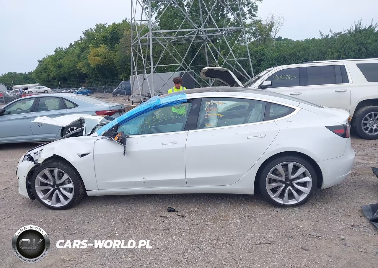 2018 Tesla Model 3 Long Range-Performance VIN:5YJ3E1EB4JF097978 - 12