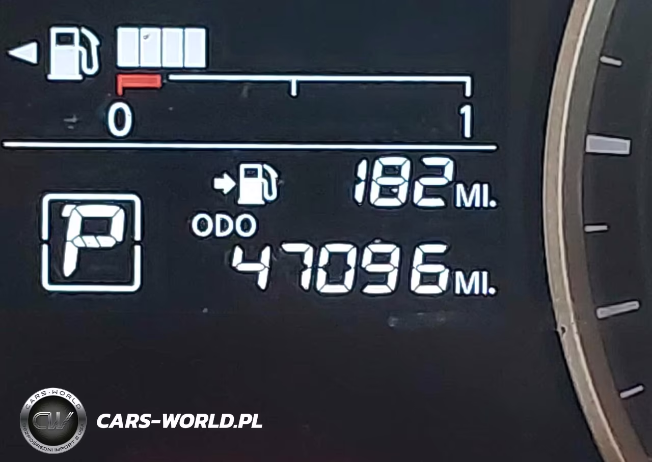 2025 Nissan Versa 1.6 S VIN:3N1CN8DV2SL861112 - 16