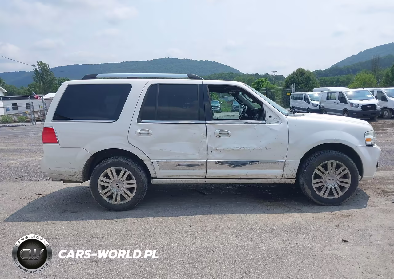 2011 Lincoln Navigator VIN:5LMJJ2J5XBEJ00466 - 14