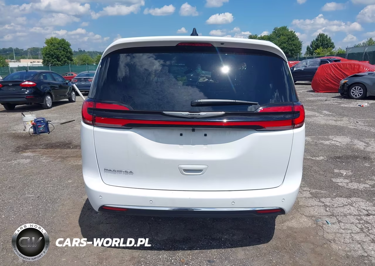 2026 Chrysler Pacifica Select VIN:2C4RC1BG0TR229626 - 15