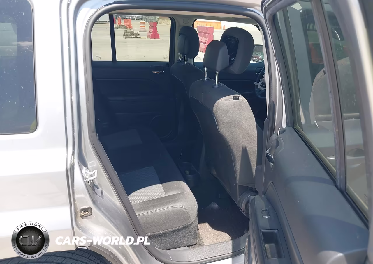 2015 Jeep Patriot Altitude Edition VIN:1C4NJPBA1FD398516 - 8