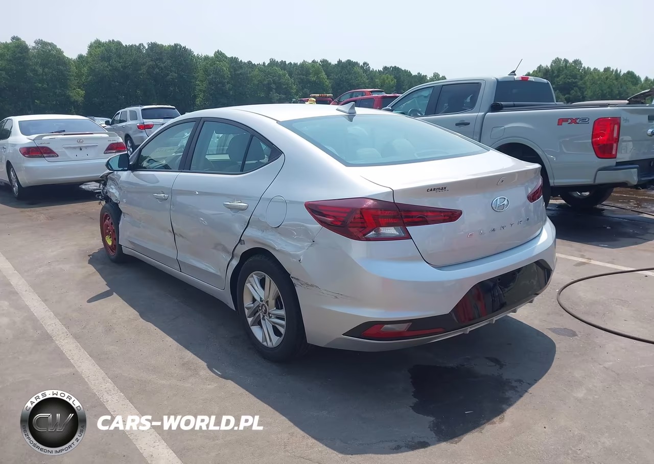 2019 Hyundai Elantra Sel VIN:KMHD84LFXKU768979 - 3