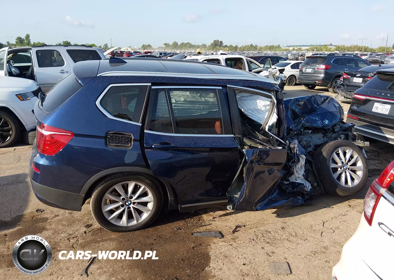 2011 BMW X3 xDrive28I VIN:5UXWX5C55BLW13709 - 12