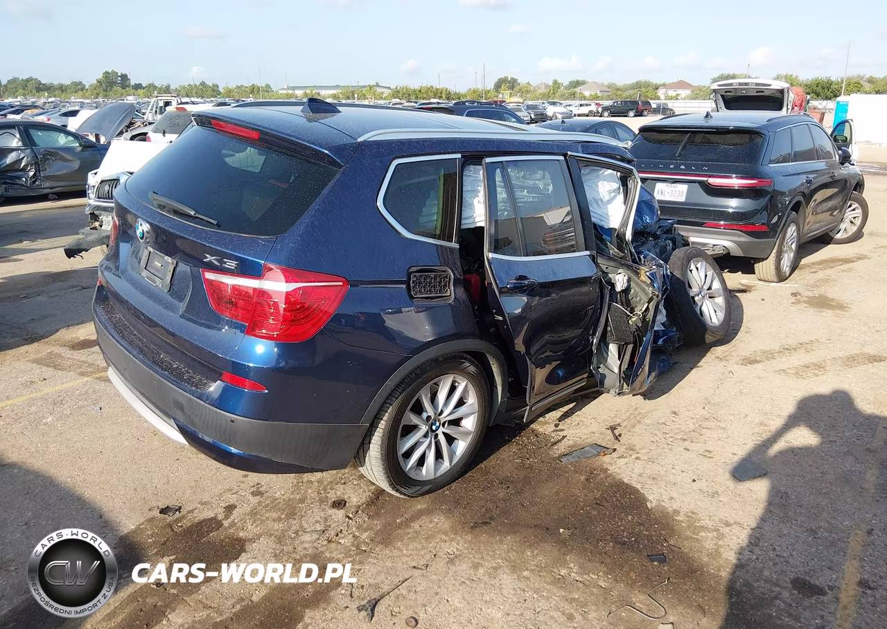 2011 BMW X3 xDrive28I VIN:5UXWX5C55BLW13709 - 4