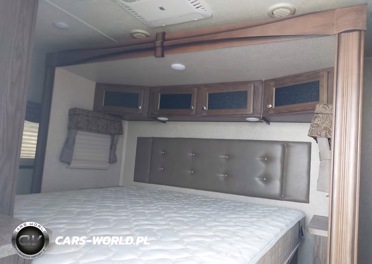2017 Rockwood Signature Ultra Lite VIN:4X4TRLH23H1874322 - 5
