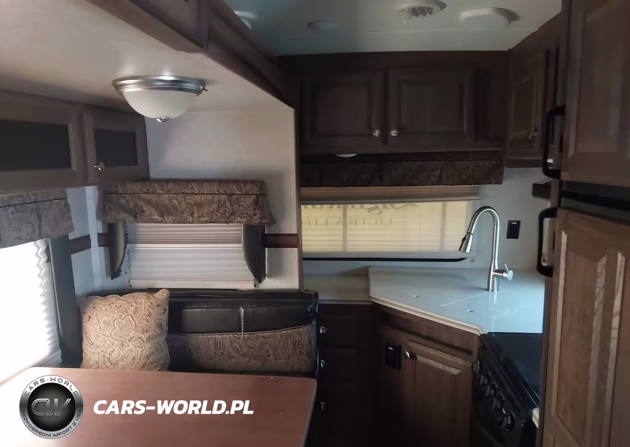 2017 Rockwood Signature Ultra Lite VIN:4X4TRLH23H1874322 - 8