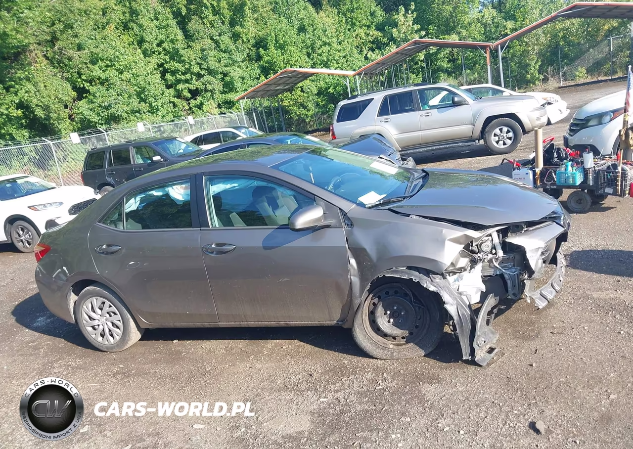 2017 Toyota Corolla Le VIN:2T1BURHE3HC938691 - 13