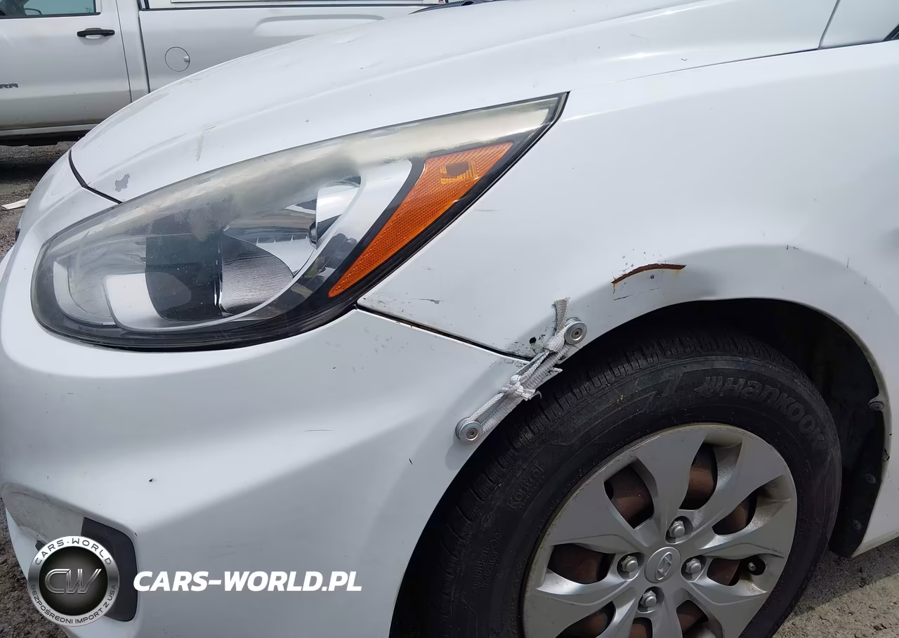 2015 Hyundai Accent Gls VIN:KMHCT4AE1FU899275 - 12