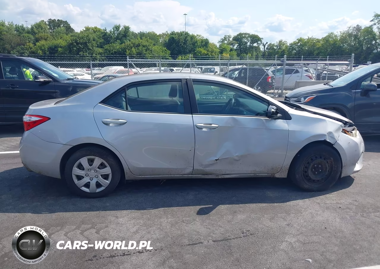 2015 Toyota Corolla Le VIN:2T1BURHE5FC480956 - 13