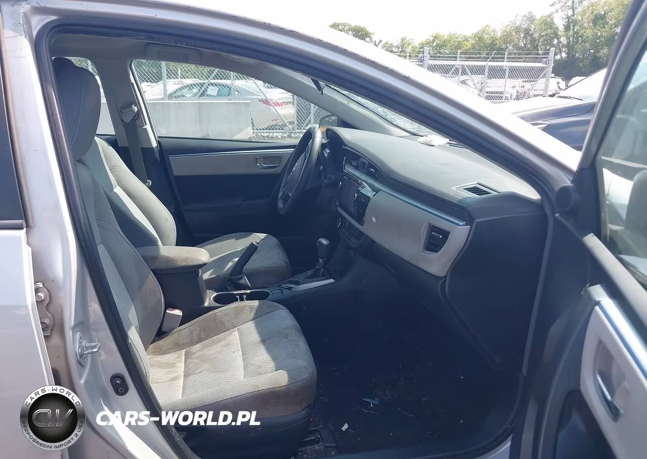 2015 Toyota Corolla Le VIN:2T1BURHE5FC480956 - 5