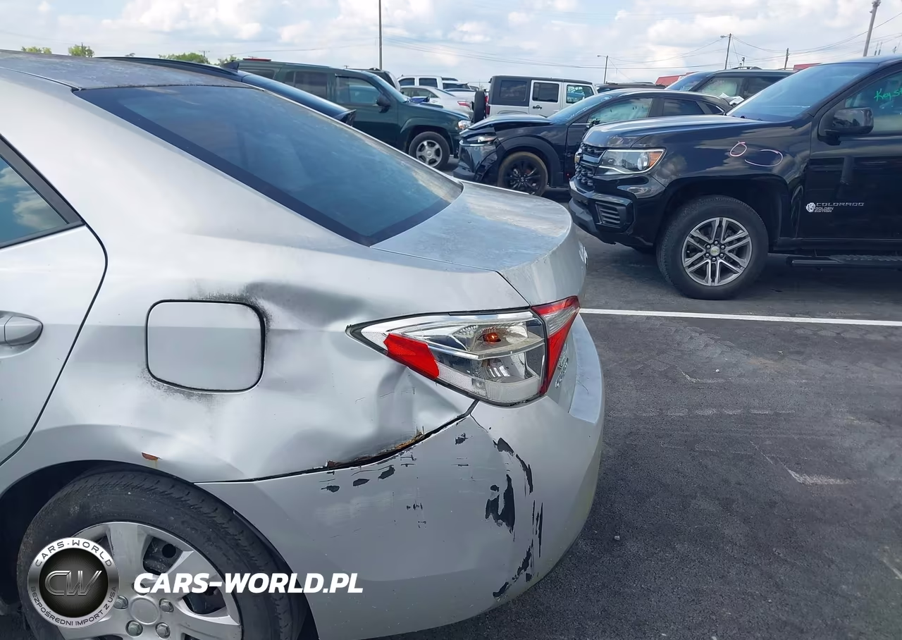 2015 Toyota Corolla Le VIN:2T1BURHE5FC480956 - 6