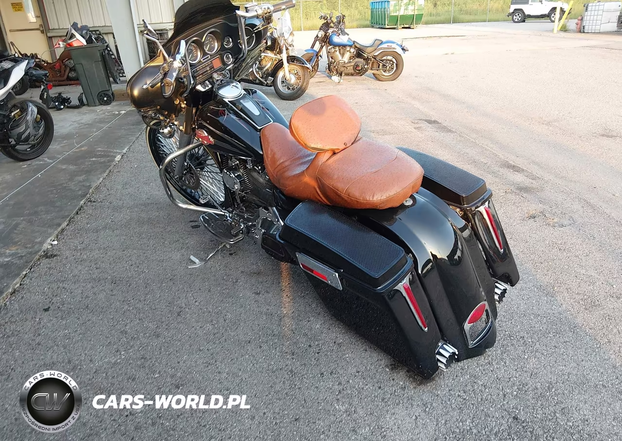 2005 Harley-Davidson Flhtcui VIN:1HD1FCW165Y604616 - 3