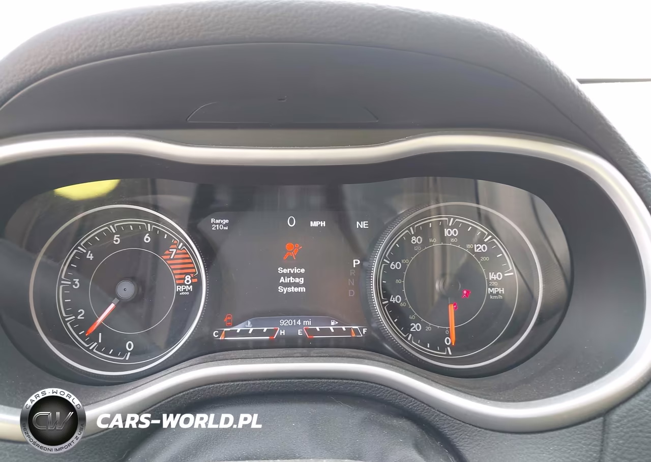 2018 Jeep Cherokee Trailhawk 4X4 VIN:1C4PJMBX2JD607606 - 7
