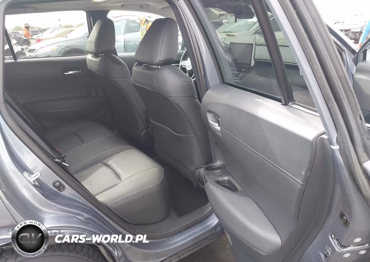 2026 Toyota Corolla Cross Xle VIN:7MUDAAAG4TV187203 - 8