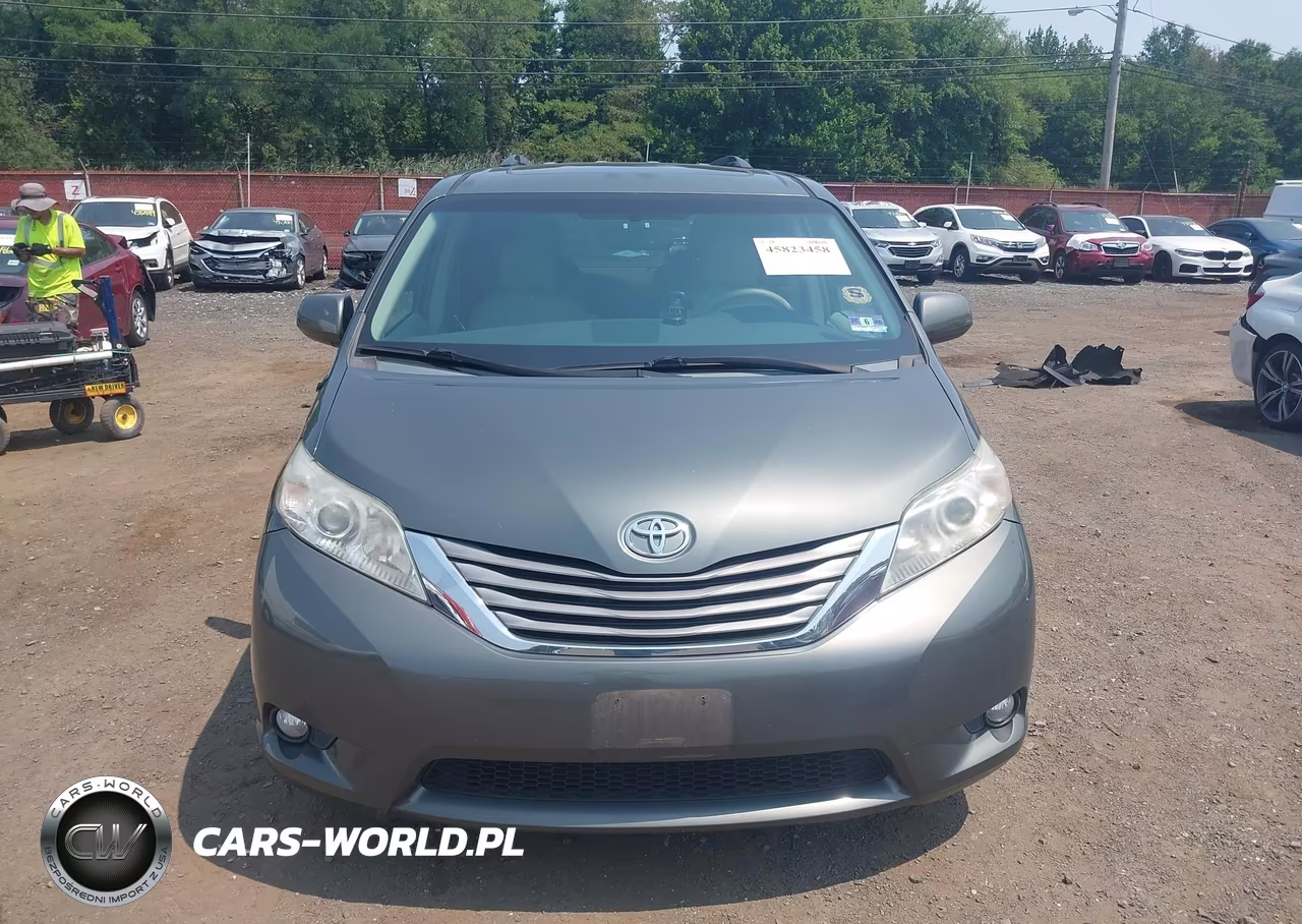 2013 Toyota Sienna Xle V6 8 Passenger VIN:5TDYK3DC5DS373573 - 12