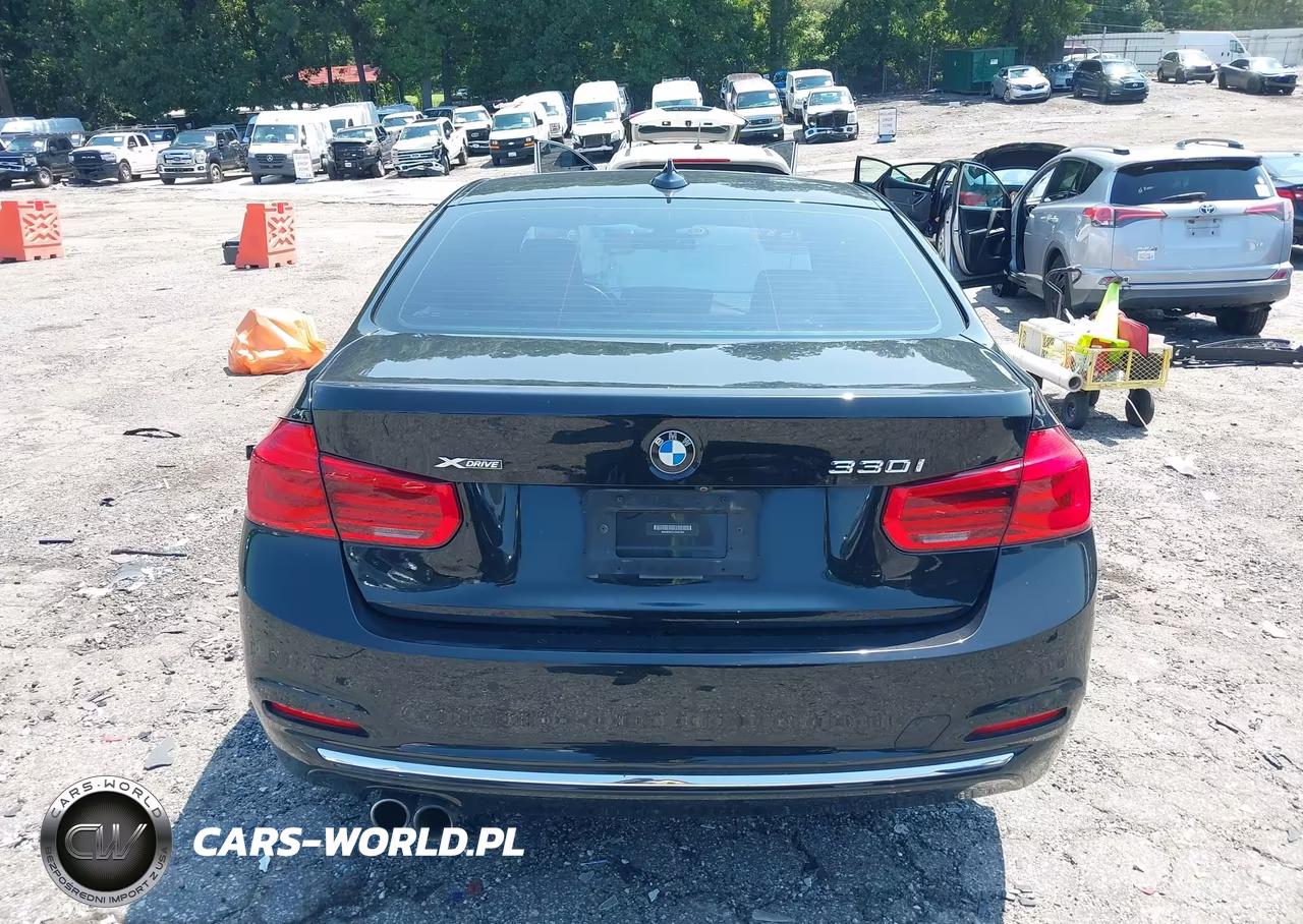 2018 BMW 330I xDrive VIN:WBA8D9C55JEM32362 - 16