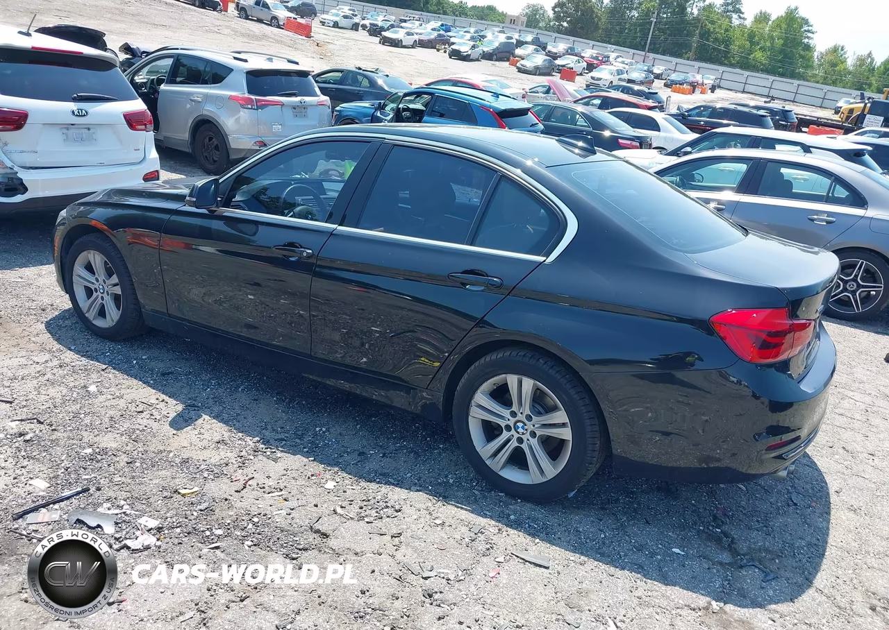 2018 BMW 330I xDrive VIN:WBA8D9C55JEM32362 - 3