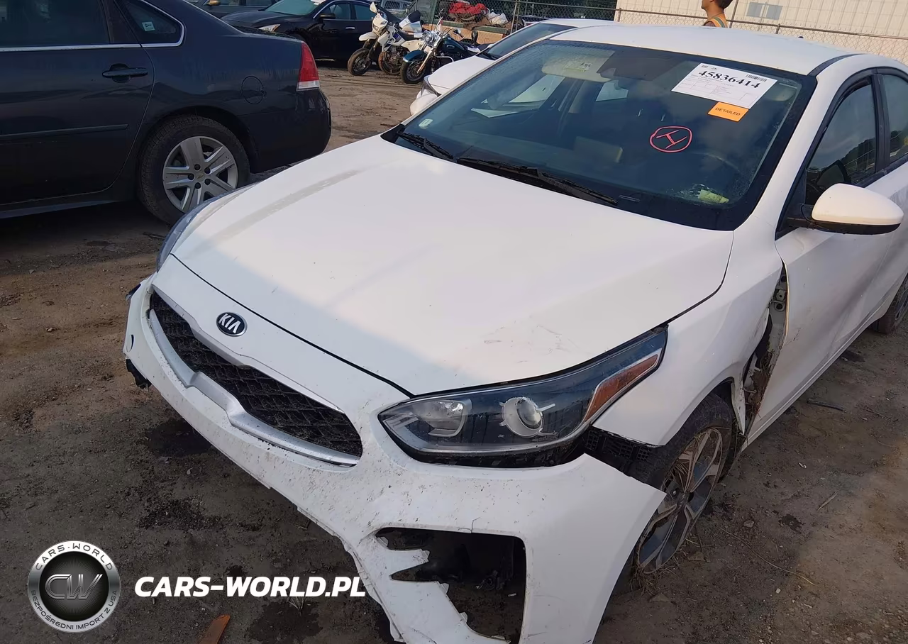 2020 Kia Forte Lxs VIN:3KPF24AD7LE183096 - 6