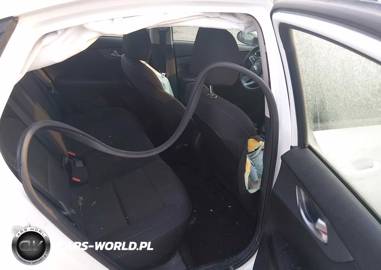 2020 Kia Forte Lxs VIN:3KPF24AD7LE183096 - 8