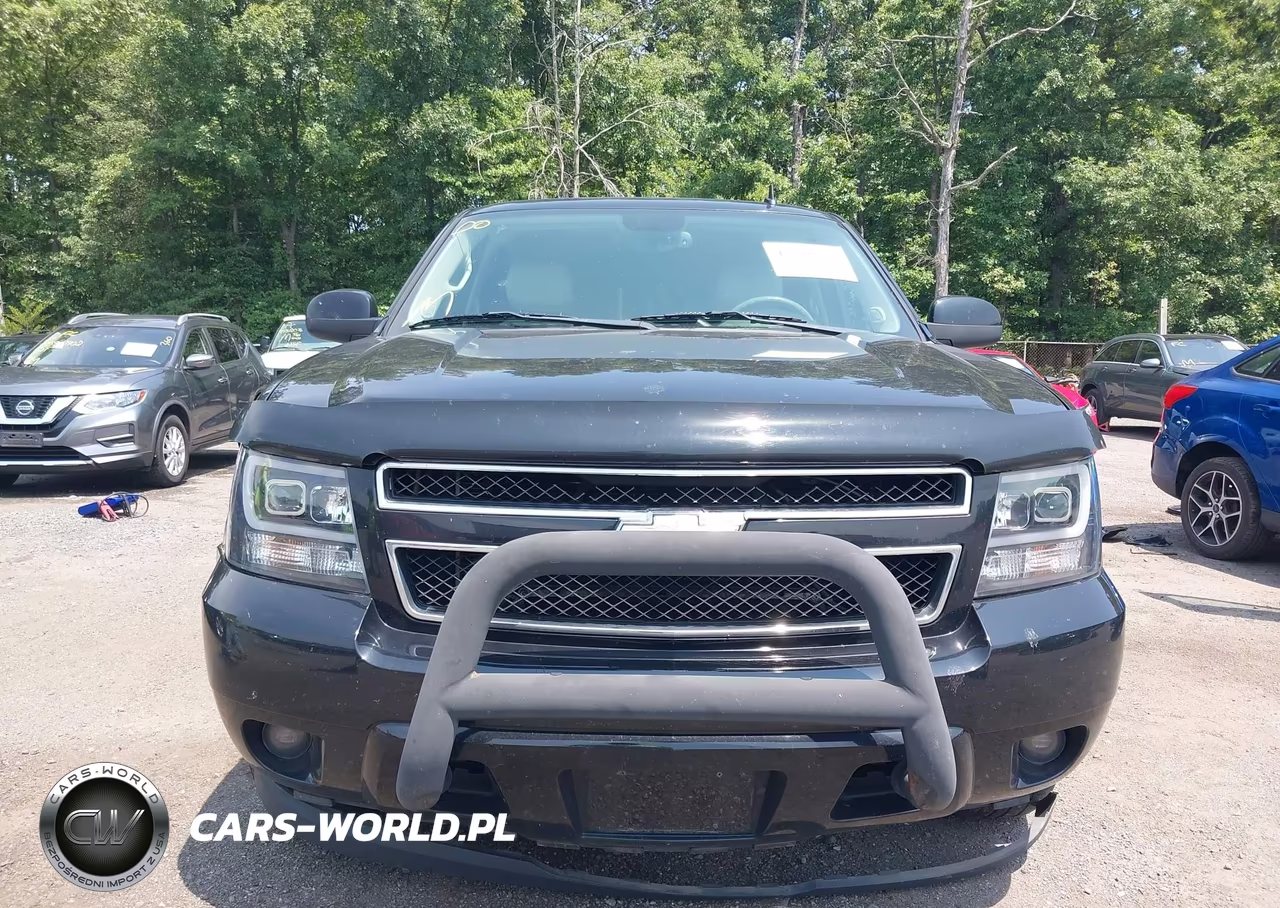 2011 Chevrolet Tahoe Lt VIN:1GNSKBE07BR373601 - 12