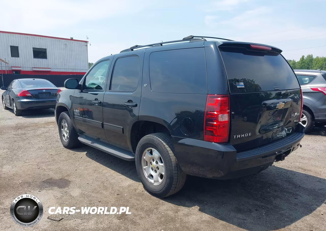 2011 Chevrolet Tahoe Lt VIN:1GNSKBE07BR373601 - 3