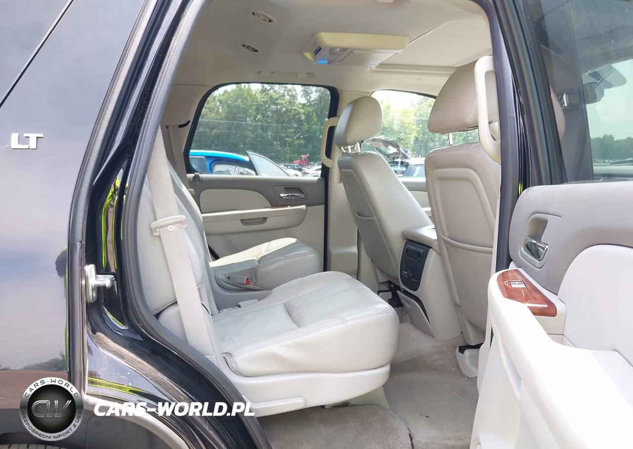 2011 Chevrolet Tahoe Lt VIN:1GNSKBE07BR373601 - 8