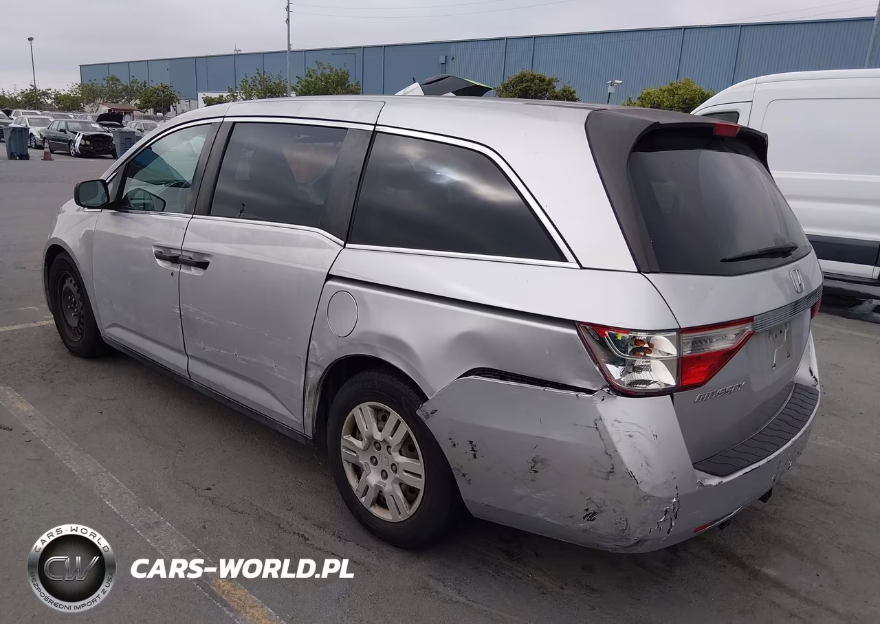 2013 Honda Odyssey Lx VIN:5FNRL5H21DB089814 - 3