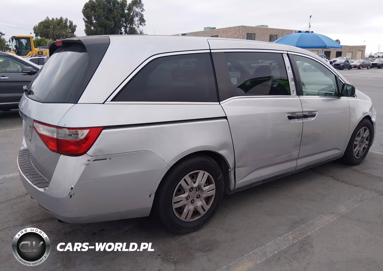 2013 Honda Odyssey Lx VIN:5FNRL5H21DB089814 - 4