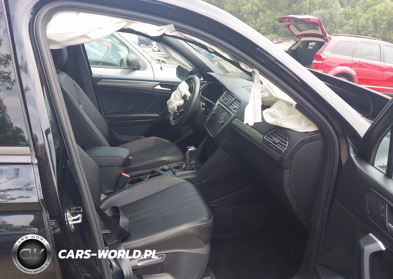 2024 Volkswagen Tiguan 2.0T Se R-Line Black VIN:3VV8B7AX9RM233484 - 5
