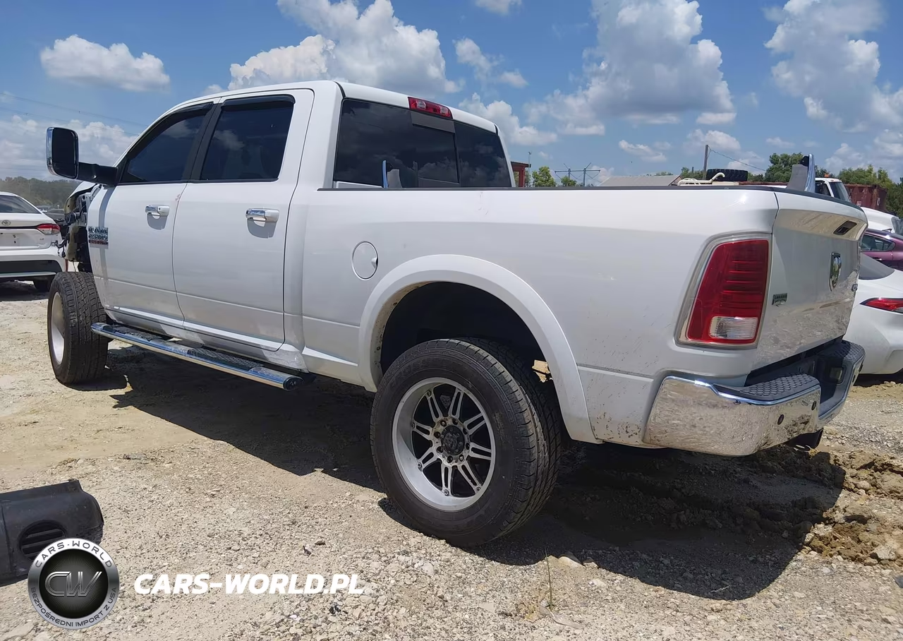 2013 Ram 2500 Laramie VIN:3C6UR5FL5DG575872 - 3