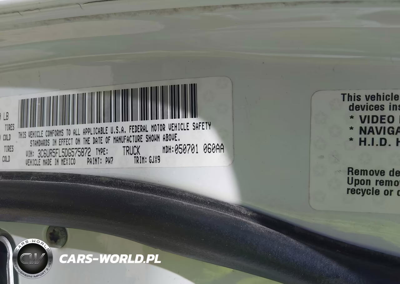 2013 Ram 2500 Laramie VIN:3C6UR5FL5DG575872 - 9