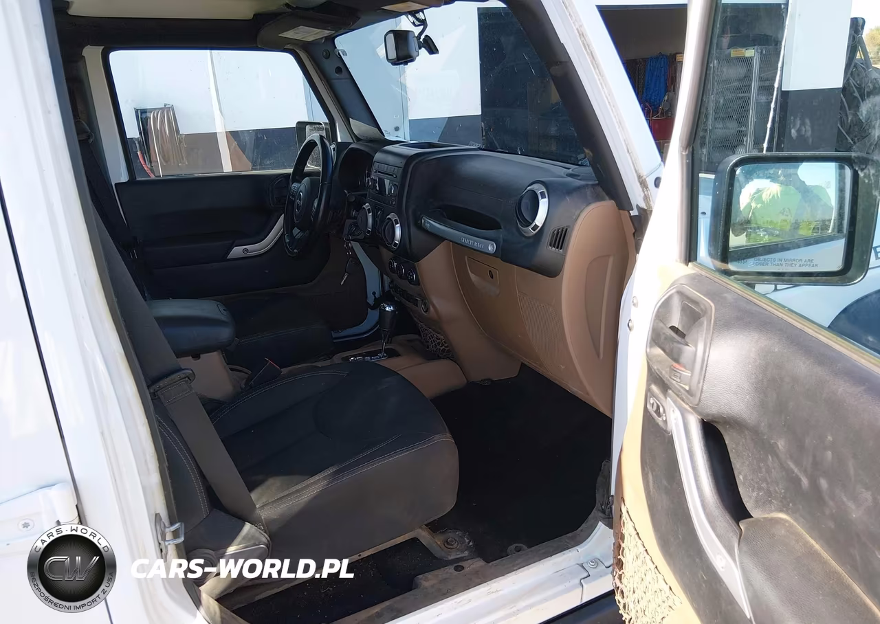 2017 Jeep Wrangler Unlimited Rubicon VIN:1C4BJWFG2HL509563 - 5