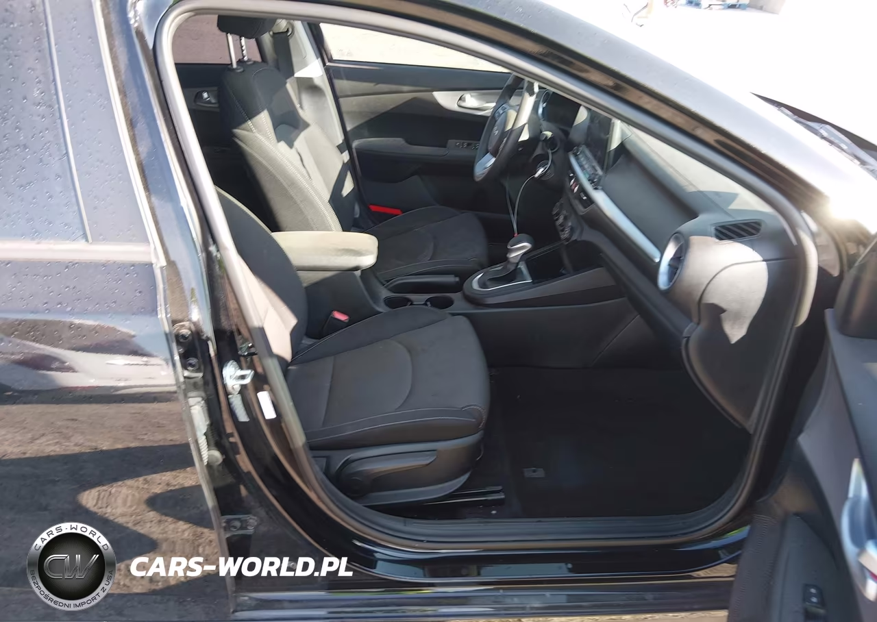 2024 Kia Forte Lxs VIN:3KPF24AD8RE838052 - 5