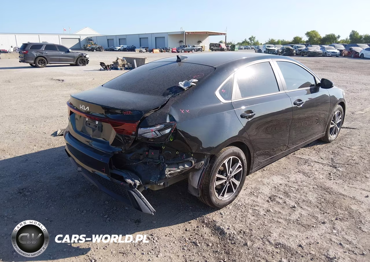 2024 Kia Forte Lxs VIN:3KPF24AD8RE838052 - 6
