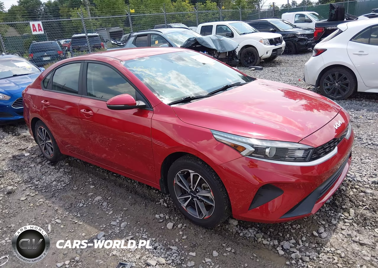 2022 Kia Forte Lxs – zdjęcie 1 z 17