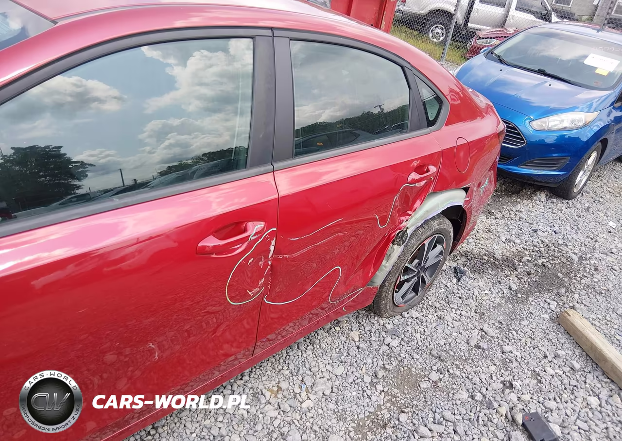 2022 Kia Forte Lxs VIN:3KPF24AD3NE430813 - 17