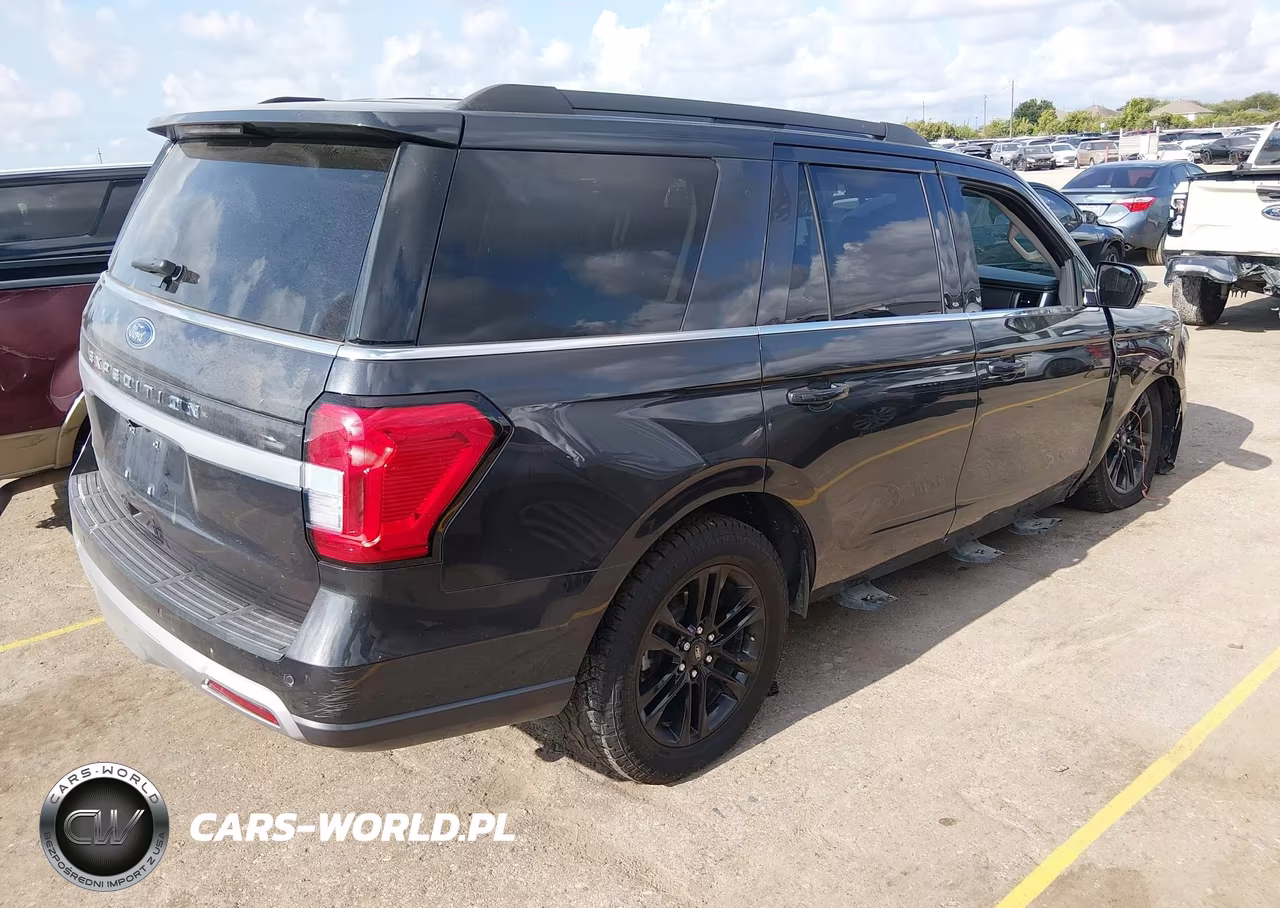2022 Ford Expedition Xlt VIN:1FMJU1HT4NEA48961 - 4