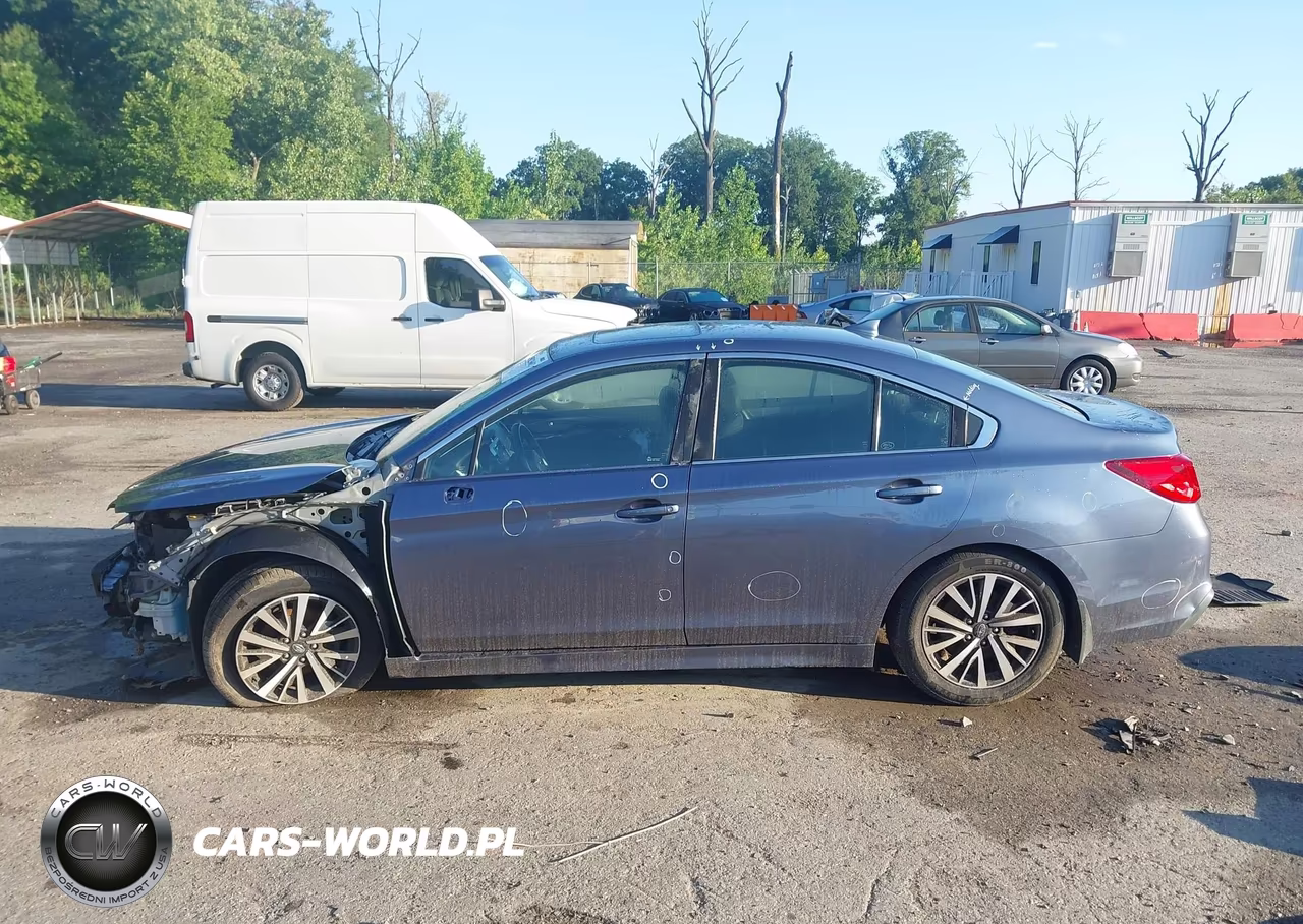 2018 Subaru Legacy 2.5I Premium VIN:4S3BNAH61J3018399 - 15